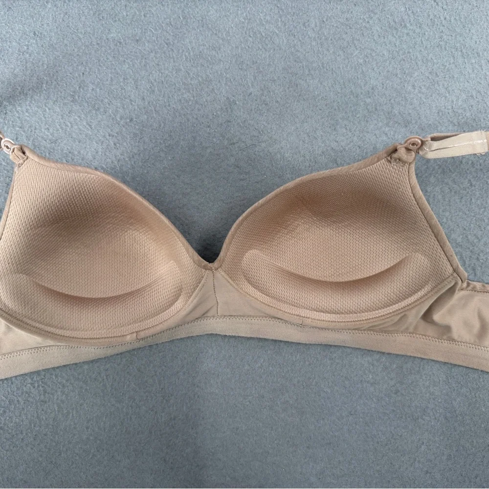 Warners All you Need Nursing Bra Size 36B Women’s Wirefree lightly Padded Nude‎